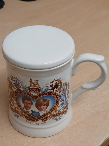 Hrh prince charles and lady - prince,